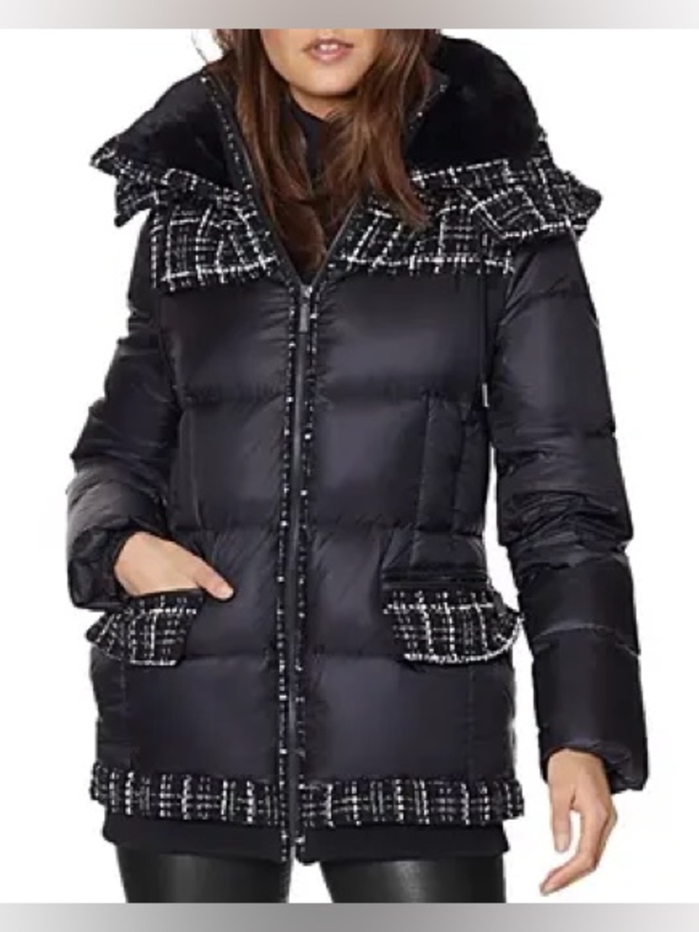 $795 DAWN LEVY
Melrose Mixed Media Puffer Coat size L